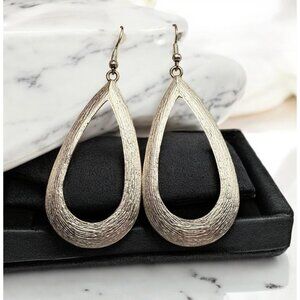 Vintage Silver Tone Open Teardrop Earrings Textured Dangle Retro 80s